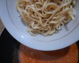 Foto langkah ke 5 dari resep Creamy Pink Pasta Low Budget ala Mie Pipih by : Jesslyn Orlane.