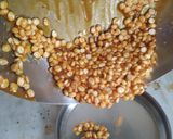 દાળિયા ચીકી (Daliya Chiki Recipe In Gujarati) રેસીપી સ્ટેપ3ફોટો