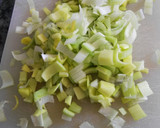 Foto del paso 4 de la receta: Guisantes frescos con verduras y huevo