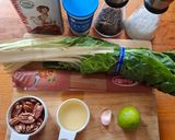Foto del paso 1 de la receta: Espagueti con acelgas y nuez en una olla