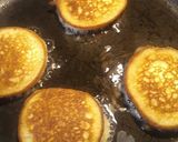 A picture of step 5 of Johnny Cakes, Fried.