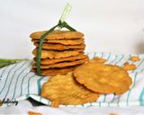 A picture of step 8 of Wheat Mathri.