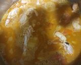 Foto del paso 6 de la receta: Paella de cigalas, gambones, colas de langostino y sepia