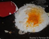 A picture of step 4 of Azerbaijani  chicken bites with fried garlic yogurt sauce.