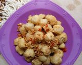 Foto langkah ke 8 dari resep Tahu Crispy Cabe Bawang.