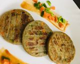 A picture of step 4 of Millet flour vegetable uttapam.