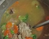 Foto langkah ke 4 dari resep Sop ayam simpel.