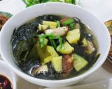 Hình bước làm 2 của món Canh rong biển nấu nấm hương (món chay)