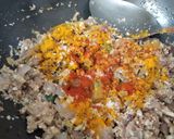 A picture of step 7 of Matar mushroom bharta.