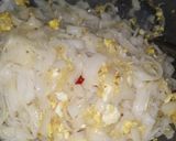 Foto langkah ke 3 dari resep Kwetiaw Goreng praktis.