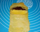 Foto langkah ke 9 dari resep Bolen Pisang Lilit.