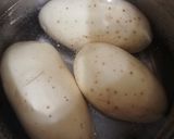 A picture of step 1 of Bacon-Stuffed Potatoes 🥔🥓.