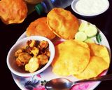 A picture of step 5 of Besan messi masala puri - eat with arbi Fry.
