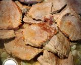 صورة لخطوة 2 من وصفة شرحات لحمة بالفول واللبن