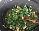 Foto del paso 4 de la receta: Garbanzos con espinacas en olla lenta