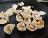 व्हाइट सॉस पास्ता की मशरूम रेसिपी चरण 3 फोटो