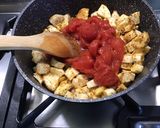Une image de l'étape 5 de Panais aux tomates et épices.