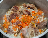 Foto del paso 2 de la receta: Osobuco diferente