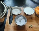 A picture of step 1 of Muskmelon almond milk shake.