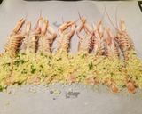 A picture of step 2 of Scampi Gratinati.
