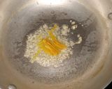 Hình bước làm 3 của món Ăn dặm cho bé: Lươn kho nghệ