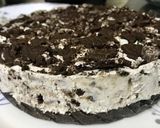 A picture of step 7 of Oreo Cheesecake.