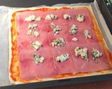 A picture of step 3 of Ham and Cheese Puff Pastry Empanada.