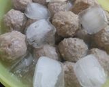 Foto langkah ke 9 dari resep Baso Sapi Kenyal.