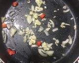 Foto langkah ke 2 dari resep Tumis Jamur kuah Tomat.