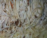 Foto del paso 5 de la receta: Tortilla de fideos reciclados