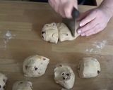 A picture of step 10 of Hot cross buns.