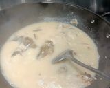 A picture of step 2 of Fish& soya bean curd in soup.