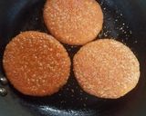 બર્ગર (Burger Recipe In Gujarati) રેસીપી સ્ટેપ2ફોટો