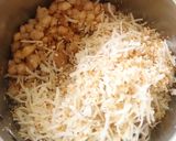 A picture of step 3 of Gond laddu (poppy seeds).