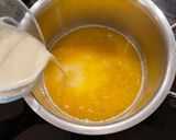 A picture of step 3 of Whisky sauce for haggis.