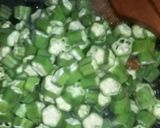 A picture of step 4 of Achari Tawa bhindi.