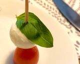 Pas rețetă Aperitiv caprese 1 fotografie