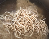 Foto del paso 4 de la receta: Noodles con gambones al ajillo...bueno, bonito y barato