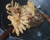 Foto langkah ke 4 dari resep Jamur Geprek.