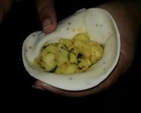 A picture of step 7 of Aaloo chicken samosa.
