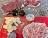 A picture of step 1 of Beef Roll-Ups with Avocado, Ham, and Cheese.