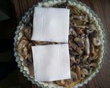 صورة لخطوة 2 من وصفة كيش بالفطر