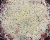 A picture of step 7 of Hot and spicy Beef cheesy pizza.