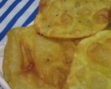 A picture of step 1 of Luchi Aloor Dom.