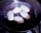 A picture of step 4 of Rose flavoured Paneer Rolls.