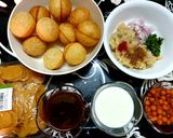 A picture of step 1 of Dahi Batata Puri.