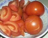 Foto langkah ke 1 dari resep Tomat Tumis Ayam.