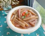 Hình bước làm 3 của món Bông Súng Xào Dấm Tỏi Chay