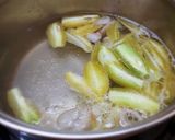 Hình bước làm 2 của món Canh chua CÁ LĂNG nấu khế