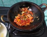 Foto langkah ke 2 dari resep Tumis pindang pedas.